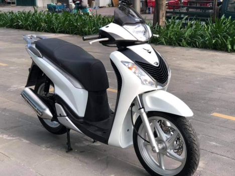 Cần thanh lý gấp SH300i đủ màu không qua hải quan giá rẻ
