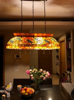Đèn Tiffany thả bàn ăn họa tiết chuồn chuồn hoa.