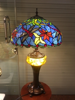 Đèn Tiffany hoa sen tây nhập khẩu cực đẹp