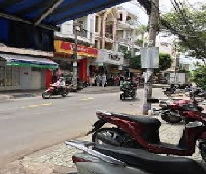 Bán nhà mặt phố, >70m, quận Long Biên, giá 6,4 tỷ