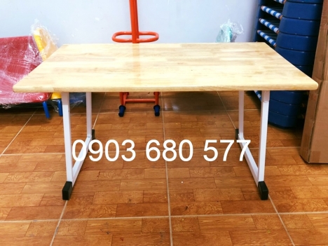 Nơi bán bàn và ghế gỗ mầm non dành cho trẻ nhỏ giá TỐT