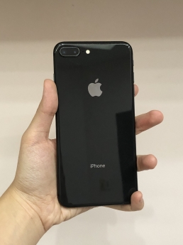 iPhone 8plus đen 64Gb qte chính chủ zin rẻ