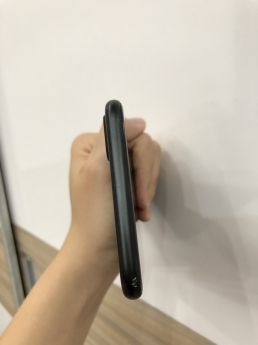 Bán lại giá rẻ iPhone 7plus 32GB quốc tế đen nhám