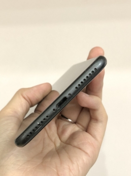 iPhone 8plus đen 64Gb qte chính chủ zin rẻ