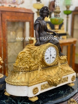 Đồng hồ tượng để bàn nữ thần nông nghiệp.