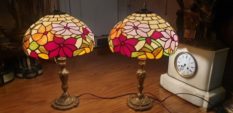 Đèn Tiffany chân đồng cổ Mỹ