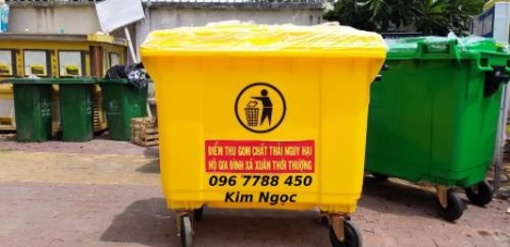 Bán thùng gom rác lớn 660 lít có 4 bánh xe di chuyển giá rẻ