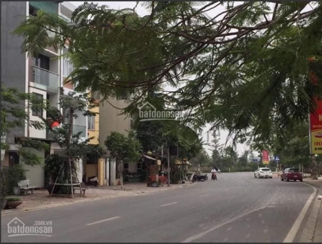HOÀNG NHƯ TIẾP: 94 m2, 4,5 tầng, mặt tiền 4,6m, rẻ 7 tỷ, ô tô vào nhà.
