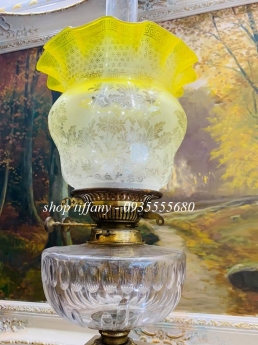 Đèn dầu Pháp cổ