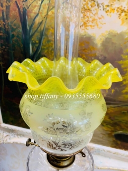 Đèn dầu Pháp cổ