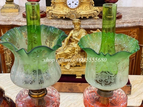 Đôi đèn dầu cổ xuất xứ Pháp