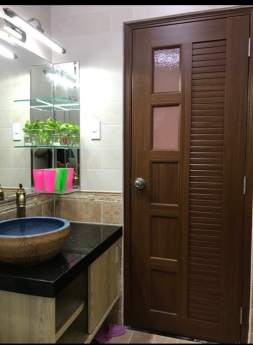 CỬA NHỰA NHÀ VỆ SINH GIÁ RẺ TẠI QUẬN 9