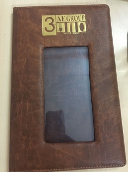 In Đăng Nguyên Sài Gòn chuyên in menu bìa da