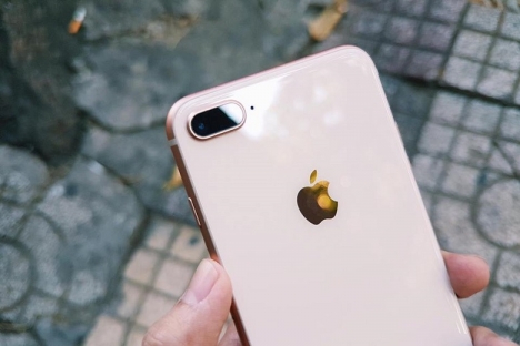 IPhone 8 Plus 64GB giá hạt dẻ chỉ có tại Tablet plaza
