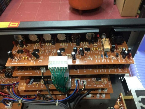 Amply 506N bãi china đời đầu . Chỉ có 2 cái