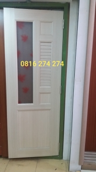 CỬA NHỰA ĐÀI LOAN, CỬA NHỰA GIẢ GỖ BỀN ĐẸP CHO NHÀ VỆ SINH TẠI Q2