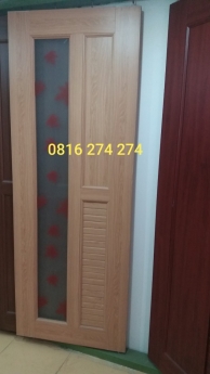 CỬA NHỰA ĐÀI LOAN, CỬA NHỰA GIẢ GỖ BỀN ĐẸP CHO NHÀ VỆ SINH TẠI Q2