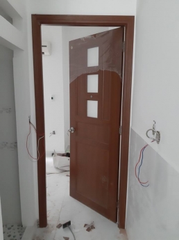CỬA NHỰA ĐÀI LOAN, CỬA NHỰA GIẢ GỖ BỀN ĐẸP CHO NHÀ VỆ SINH TẠI Q2