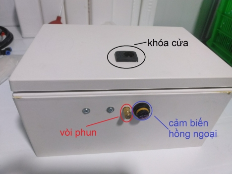 Máy rửa tay sát khuẩn tự động