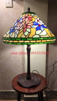 Đèn Tiffany Hoạ Tiết Hoa Nón.