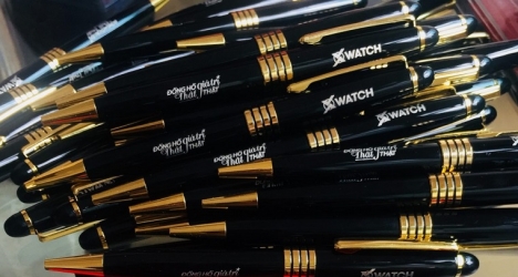 Các loại bút kim loại và dịch vụ khắc laser trên bút