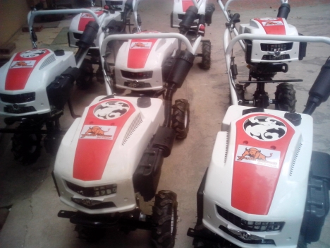 Máy làm đất đa năng TRÂU VÀNG 1WG4 LH 0939.219.368
