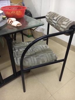 Bọc Ghế Ăn Tại Nhà Chị Yến ở Trần Khát Chân