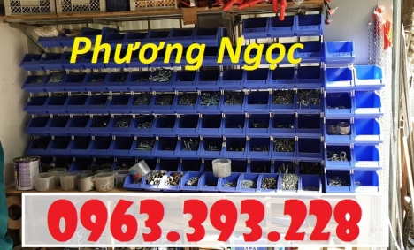 Kệ dụng cụ có tắc kê, khay nhựa linh kiện, khay dụng cụ