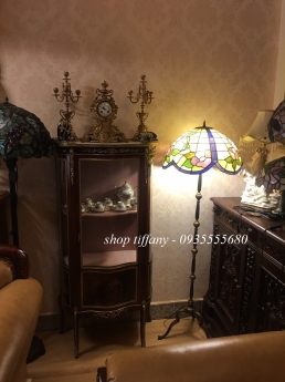 Giao Lưu Em Đèn Sàn Tiffany Hoạ Tiết Hoa Mộc Lan.