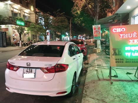 cho thuê xe du lịch - tự lái đà nẵng