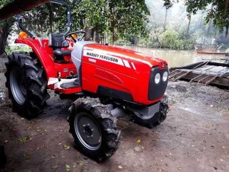 Máy cày Massey Ferguson MF1552 LH 0939 219 368