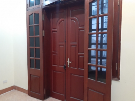 Cho thuê nhà chính chủ, trần quốc hoàn, 3 tr, miễn trung gian