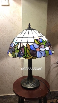 Đèn tiffany để bàn trang trí hoa mộc lan