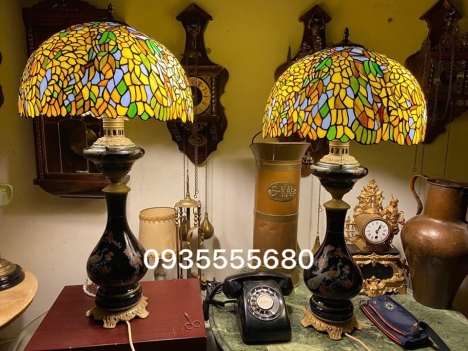 Đôi đèn tiffany họa tiết hoa đậu vàng