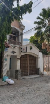 Bán nhà mặt phố Dt 158m2, Dts 231,4m2. ngang 5m x 33.3m. 1 trệt, 1 lầu, 98/2 Quang Trung, P.8