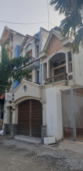 Bán nhà mặt phố Dt 158m2, Dts 231,4m2. ngang 5m x 33.3m. 1 trệt, 1 lầu, 98/2 Quang Trung, P.8
