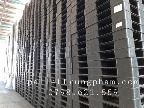 Chuyên mua bán pallet nhựa công nghiệp