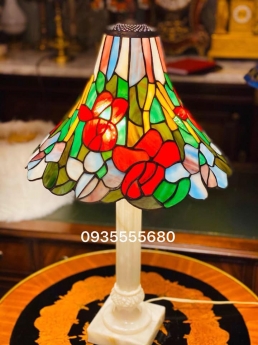 Đèn bàn tiffany họa tiết hoa rủ