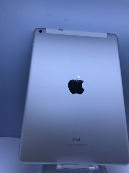 Tablet Plaza Dĩ An bán iPad siêu rẻ