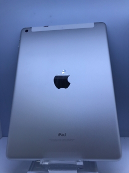 Tablet Plaza Dĩ An bán iPad siêu rẻ
