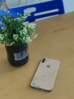 iphone xs max 64 gb hot seal