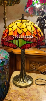 Đèn bàn tiffany họa tiết chuồn chuồn đỏ