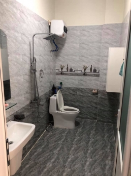 Nhà đẹp full đồ,ngõ nông đường Lạch tray giá 2.65 tỷ