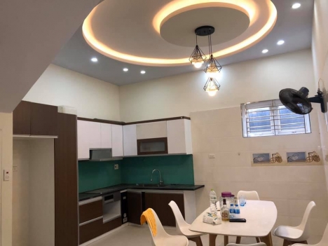 Nhà đẹp full đồ,ngõ nông đường Lạch tray giá 2.65 tỷ