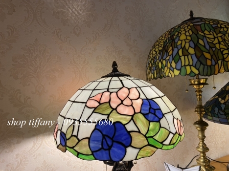 Đèn tiffany hoa leo hồng xanh Mỹ.