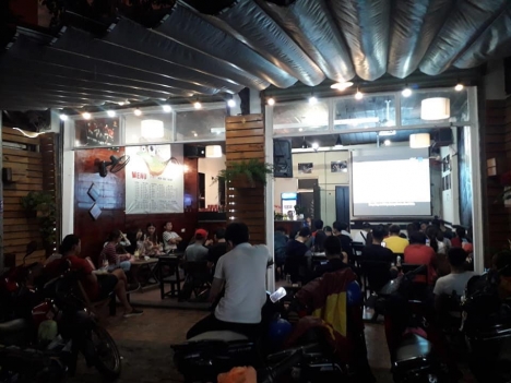 Sang gấp quán Cà phê