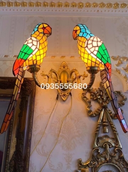 Đôi đèn vẹt tiffany treo tường siêu đẹp