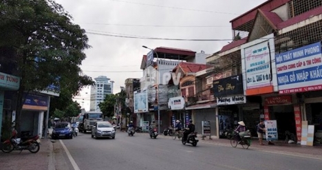 Đất rất gần Phúc Tăng,mặt tiền rộng,oto đỗ trong đất giá 2.324 tỷ