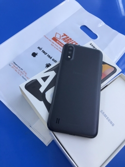Samsung A01 giá chỉ hơn 2 triệu