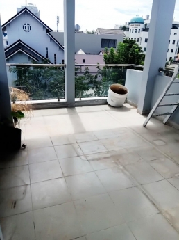 Cho Thuê Giá Rẻ Nhà 3 Lầu 5PN, MT Đường Số TQ, Quận 7